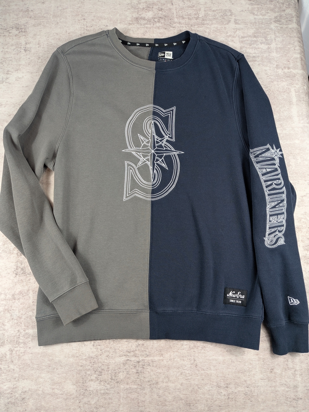 New Era Men’s Two-Tone Mariners Split Crewneck Sweatshirt - Gray & Navy